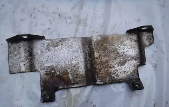Volkswagen PASSAT B5.5 Exhaust heat shield 078253008D