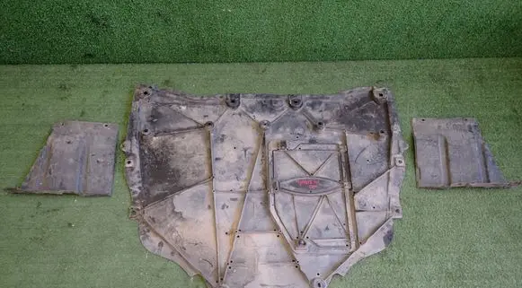 Toyota Yaris XP210 Engine splash shield/under tray 51410K0050 51451K0050