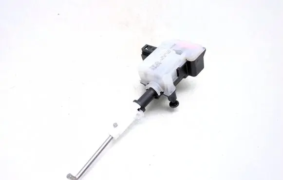 Porsche Cayenne (9PA) Tailgate/trunk/boot lock/catch/latch 7L5827761A