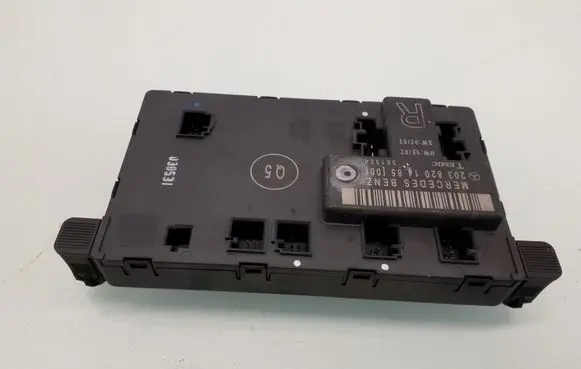 Mercedes-Benz C W203 Door control unit/module 2038201485