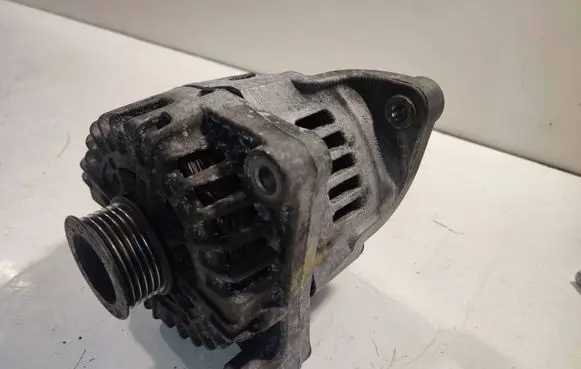BMW 3 E90 E91 Generator/alternator 2543461B 7802261