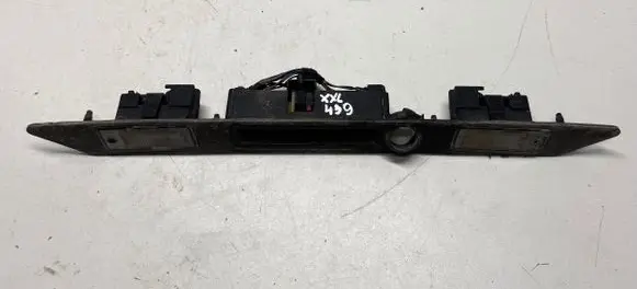 Audi A4 S4 B7 8E 8H Trunk door license plate light bar 8E0827