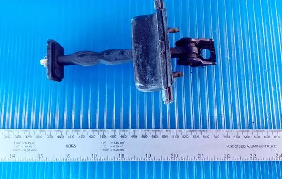 Mercedes-Benz ML W163 Front door check strap stopper