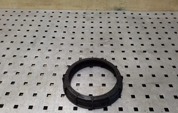 Renault Trafic III (X82) In tank fuel pump screw locking ring/nut 8200183136 10070910100