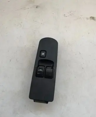 Mitsubishi Colt Electric window control switch MR587959 2737TH6
