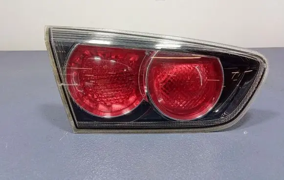 Mitsubishi Lancer VIII Rear/tail lights