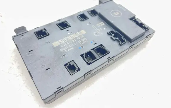 Mercedes-Benz CLK A209 C209 Door control unit/module 2098202126