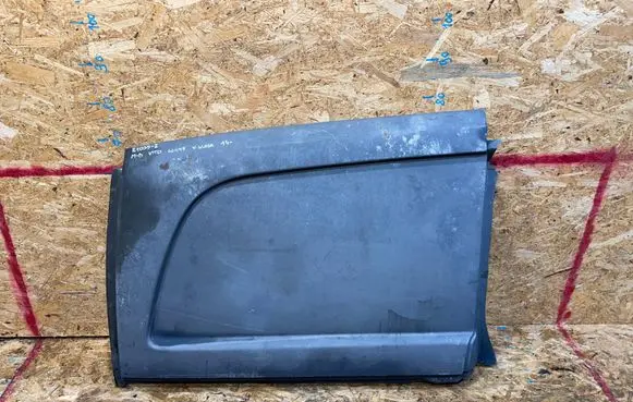Mercedes-Benz V Class W447 Rear quarter panel R1039-Z