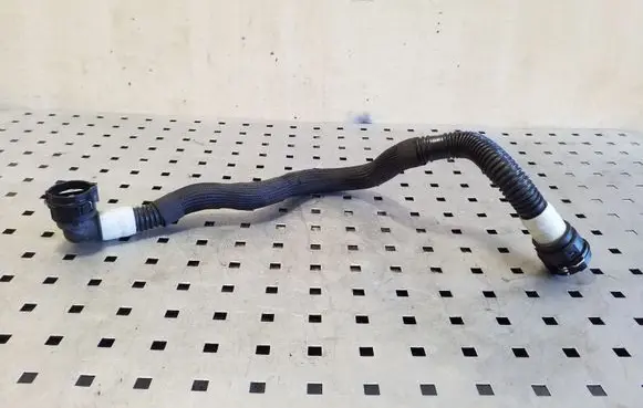 Tesla Model 3 Electric car engine cooling hoses/pipes 107759400E
