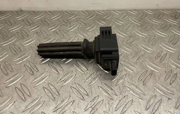 Ford Focus High voltage ignition coil CM5E12A366BC