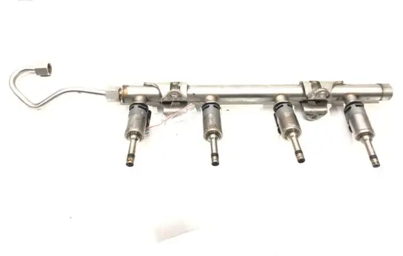 Volkswagen Golf VII Fuel main line pipe 04E133036A
