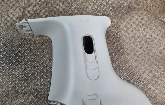 Chrysler Pacifica (C) pillar trim 5RH65PD2AG