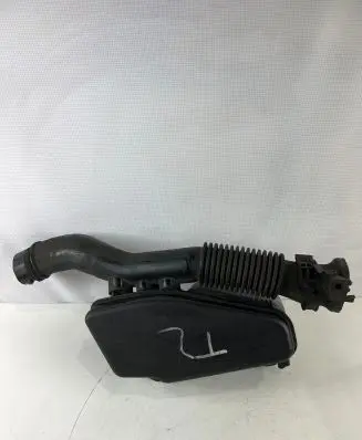 Toyota Prius+ (ZVW40) Intake resonator 1789337040