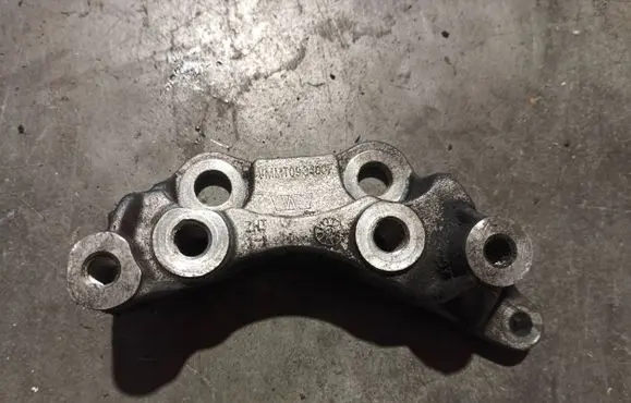 Maserati Levante Engine mounting bracket VMMT093400F