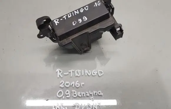 Renault Twingo III Fuse box cover 243112223R