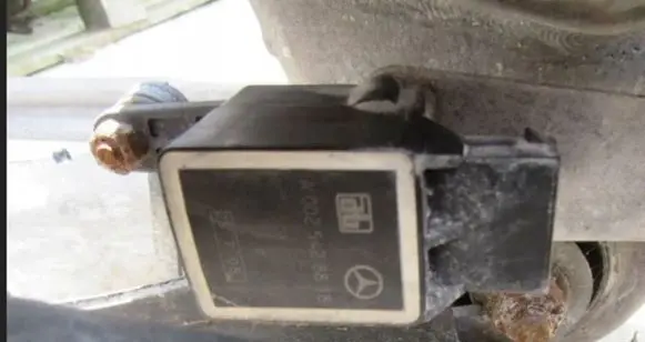Mercedes-Benz SL R230 Headlight/headlamp level sensor A0025428818