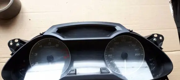 Audi A4 S4 B8 8K Speedometer (instrument cluster)