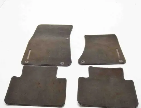 Porsche Macan (95B) Car floor mat set 