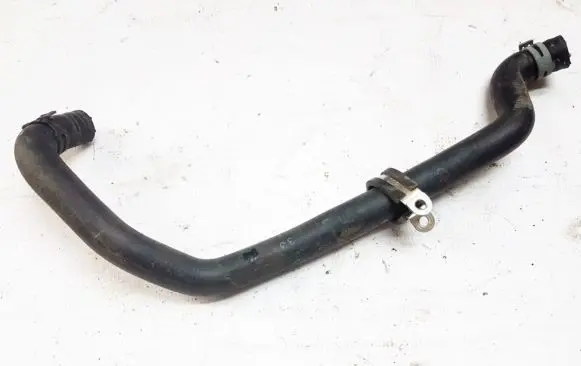 Mercedes-Benz E W211 Engine coolant pipe/hose