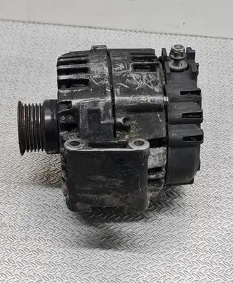 Mercedes-Benz E W212 Generator/alternator A0009067900 FG18S077 261002478
