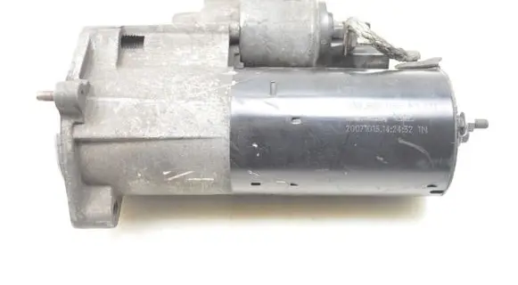 Audi A4 S4 B7 8E 8H Starter motor 03G911023