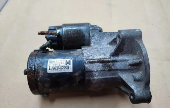 Peugeot 4007 Starter motor