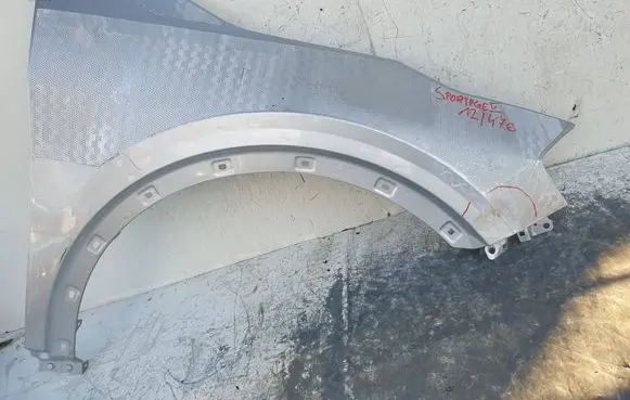 KIA Sportage Fender