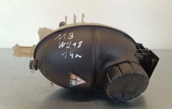 Mercedes-Benz CLS C218 X218 Coolant expansion tank/reservoir 
