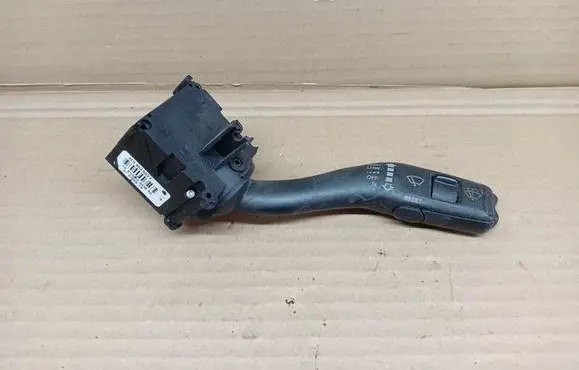 Seat Exeo (3R) Wiper control stalk 4E0953503F 07070919 K03L0003860