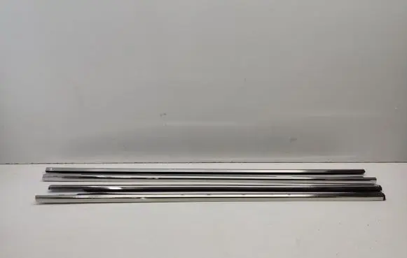 Land Rover Range Rover L322 Front door trim (molding)