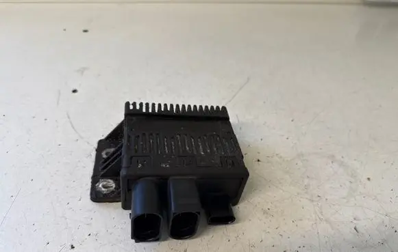 Volkswagen Transporter - Caravelle T5 Coolant fan relay