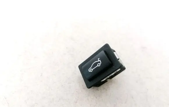 BMW 5 E60 E61 Tailgate opening switch 6921846 1007OK