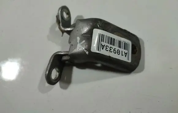 Nissan Primera Rear door lower hinge 