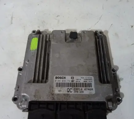 Renault Koleos I Engine control unit/module ECU 0281018172