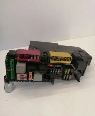 Mercedes-Benz E W212 Fuse box set 2129009622