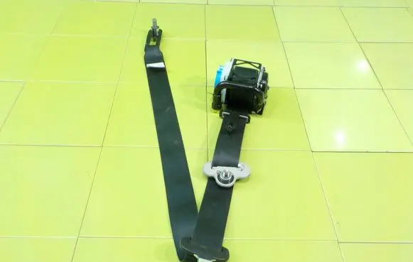 Mazda CX-5 Front seatbelt TKAH2EH941 BEZPIECZENSTWA