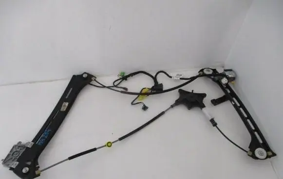 Mercedes-Benz E C207 W207 Front window lifting mechanism without motor A2077200646