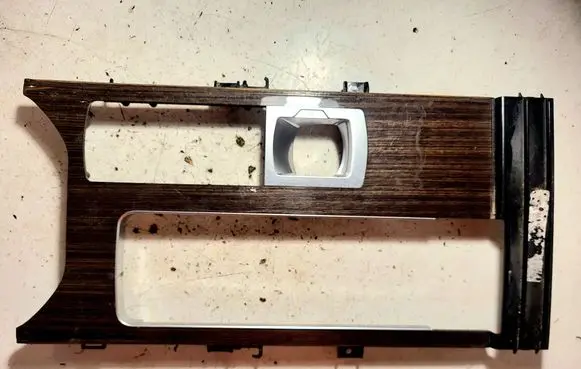 Peugeot 308 Other center console (tunnel) element DK6MO44E04