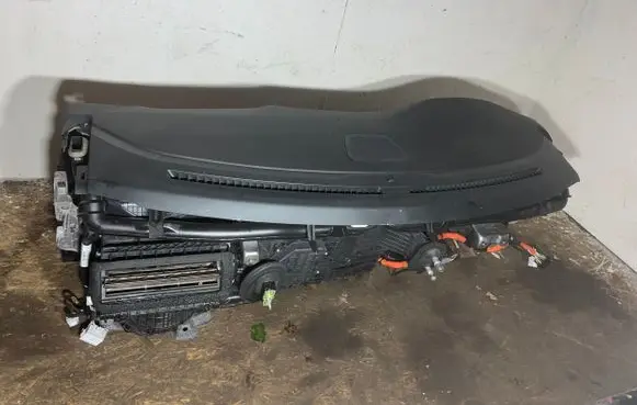 Ford Explorer VI Dashboard