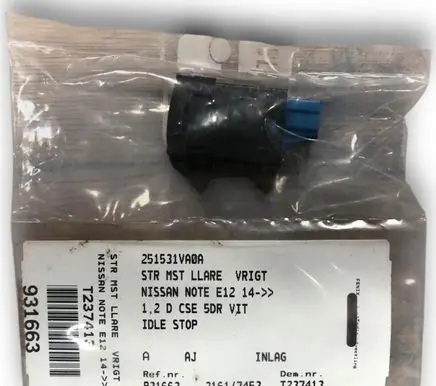 Nissan Note (E12) Engine start stop button switch 