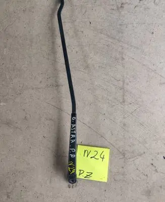 Opel Astra G Front wiper blade arm 2384398