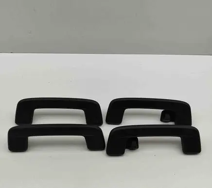 Audi E-tron GT A set of handles for the ceiling 8Y0857643 8Y0857607