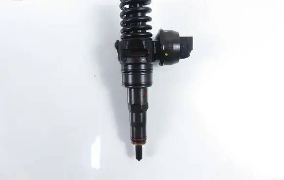Audi A6 S6 C5 4B Fuel injector 0414720216 038130073BA