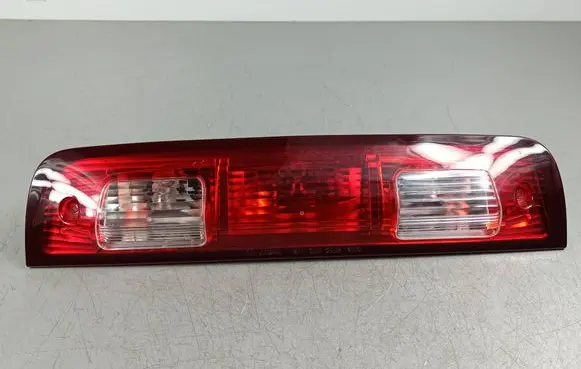 Ram 1500 Third/center stoplight 55372082R 20D070422 10S0825