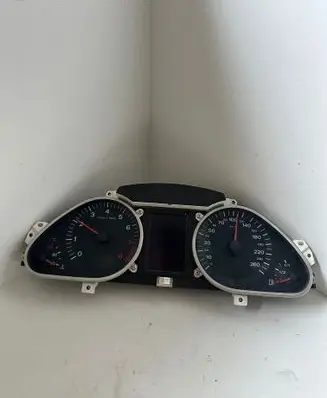 Audi A6 S6 C6 4F Speedometer (instrument cluster) 5540007312