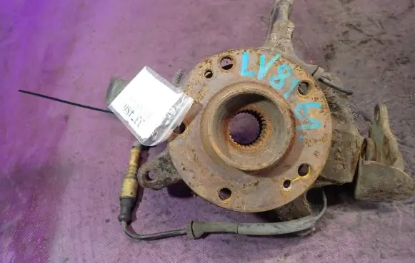 Renault Laguna II Front wheel hub spindle knuckle