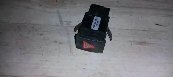 Volkswagen Polo Hazard light switch 6Q0953235A 12703