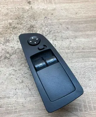 BMW 1 E81 E87 Electric window control switch 6970160