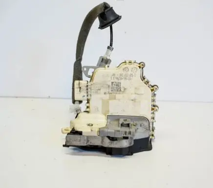 Audi A7 S7 4G Coupe door lock (next to the handle) 8J2837015E