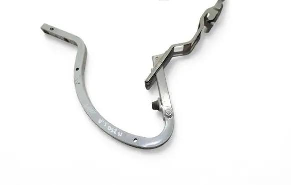 Lexus IS 220D-250-350 Tailgate/trunk/boot hinge